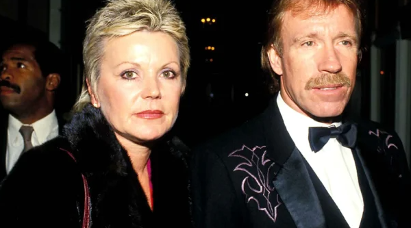 Dianne Holechek: Bio, Age, and Latest Life News (2025)